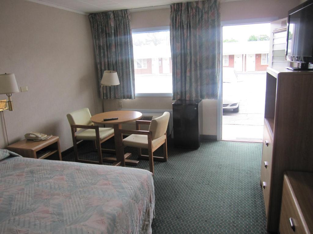 Budget Inn Horseheads Bagian luar foto